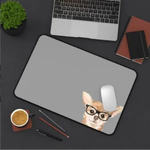 chihuahua Desk mat